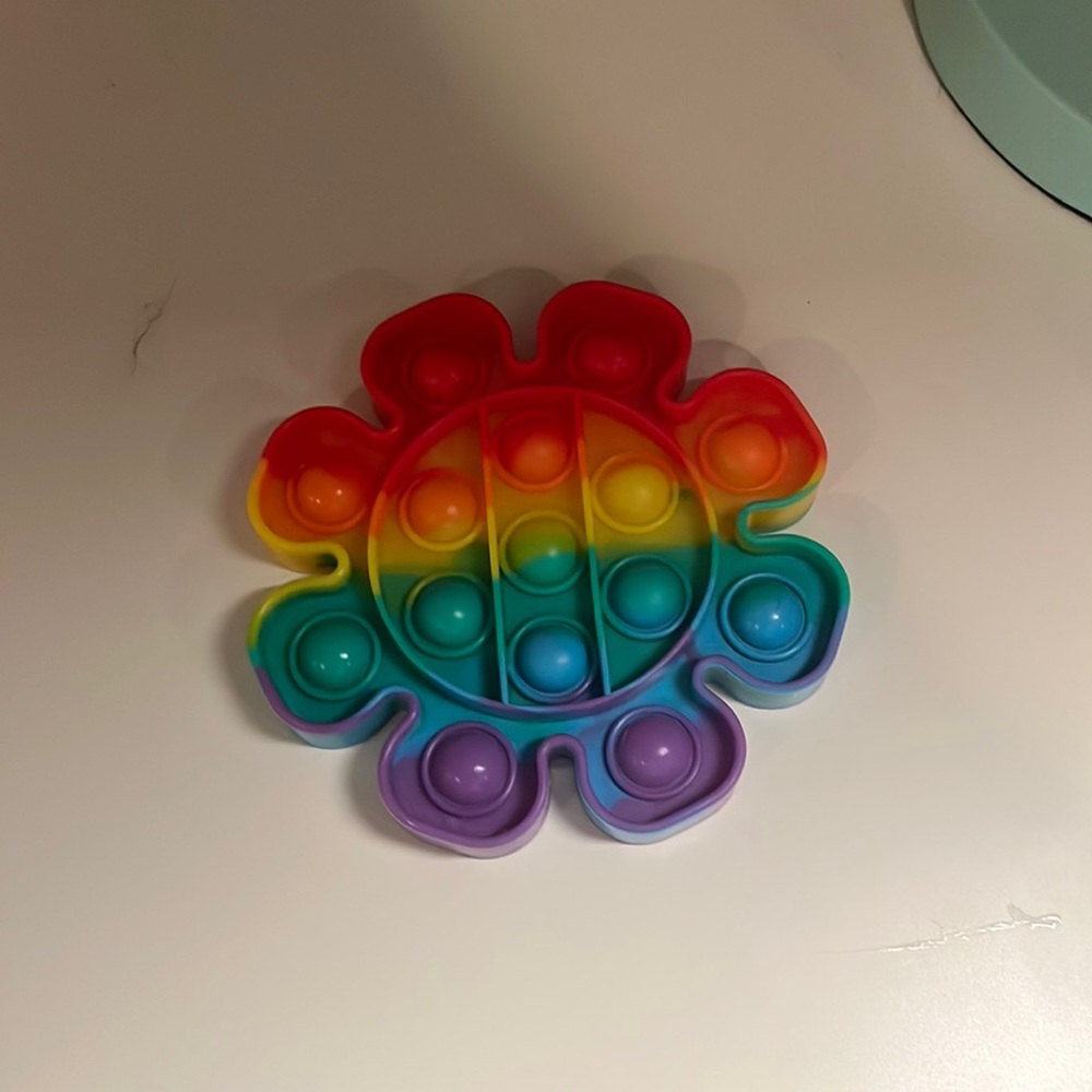 Flower pop it